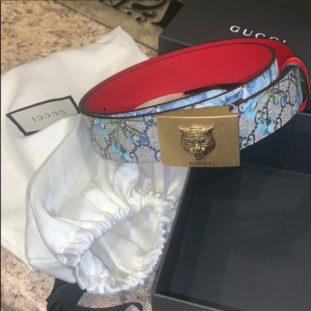 Gucci belt